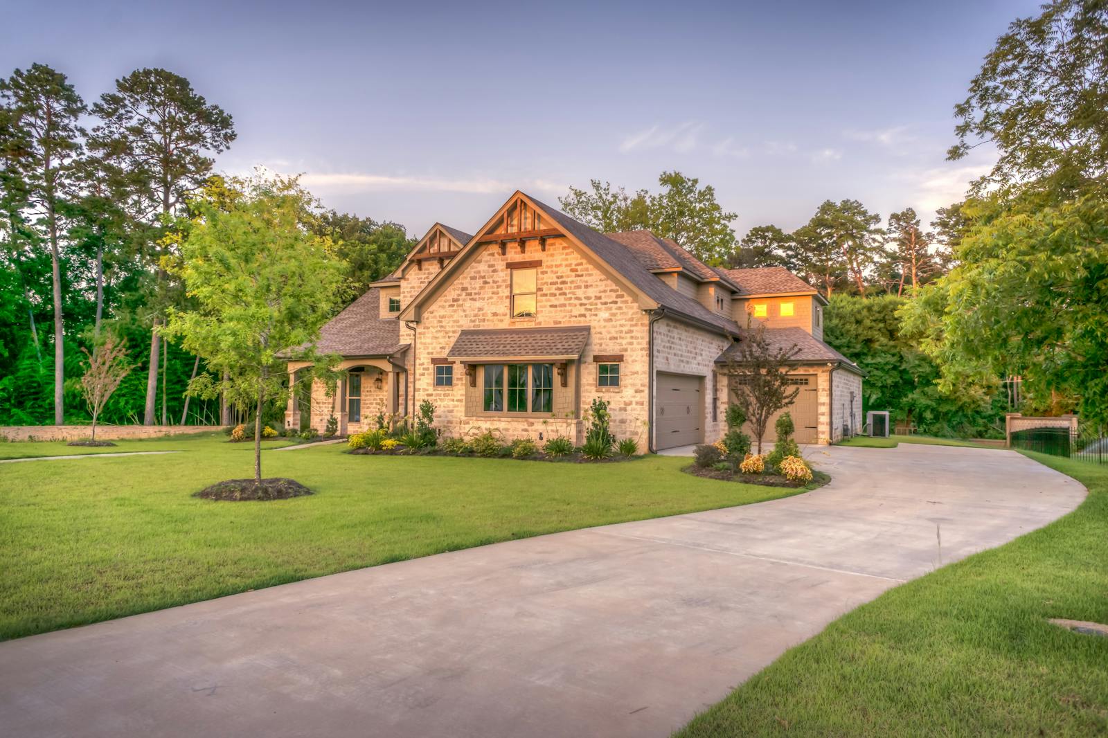 Stone patio with finished edges